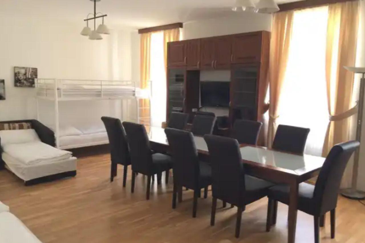 Gardeneden Apartments Wina Bagian luar foto
