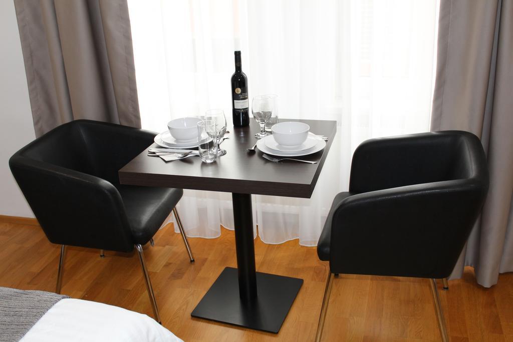 Gardeneden Apartments Wina Bagian luar foto