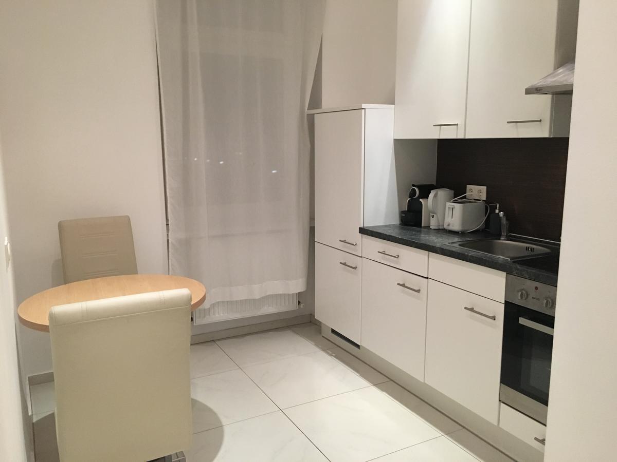 Gardeneden Apartments Wina Bagian luar foto