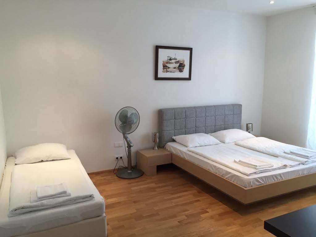 Gardeneden Apartments Wina Bagian luar foto