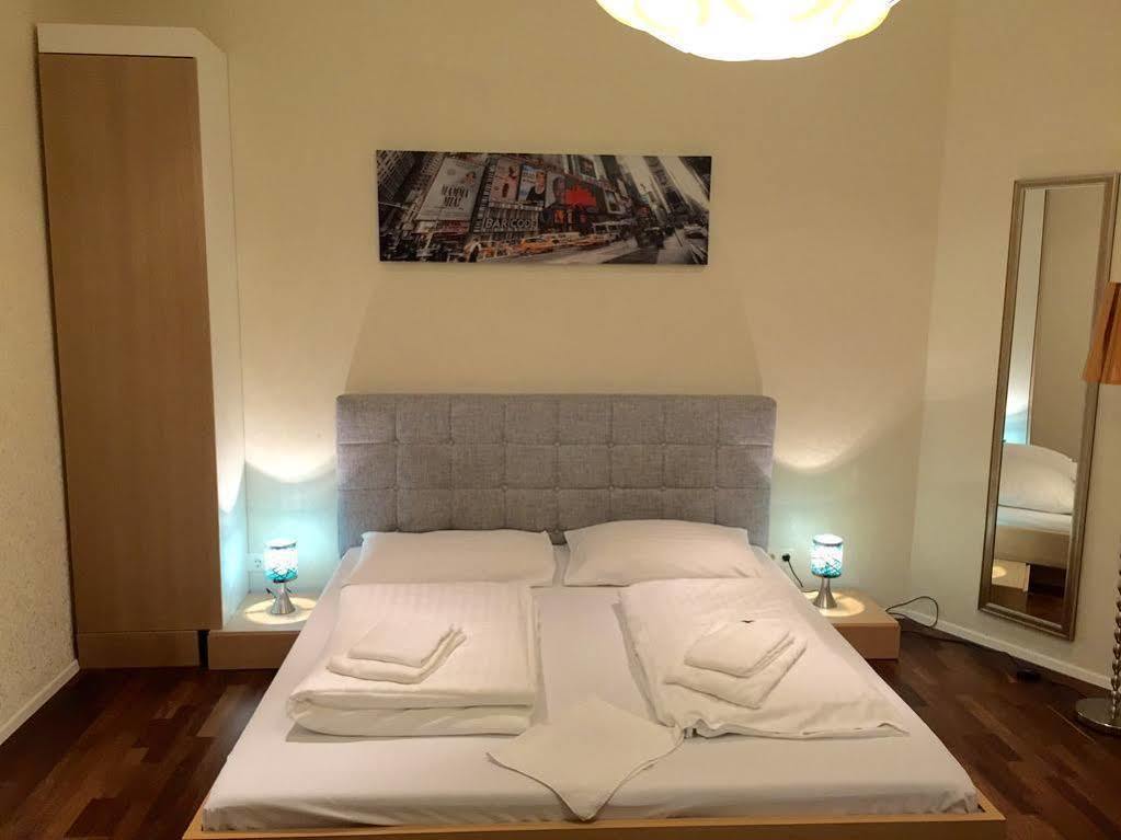 Gardeneden Apartments Wina Bagian luar foto