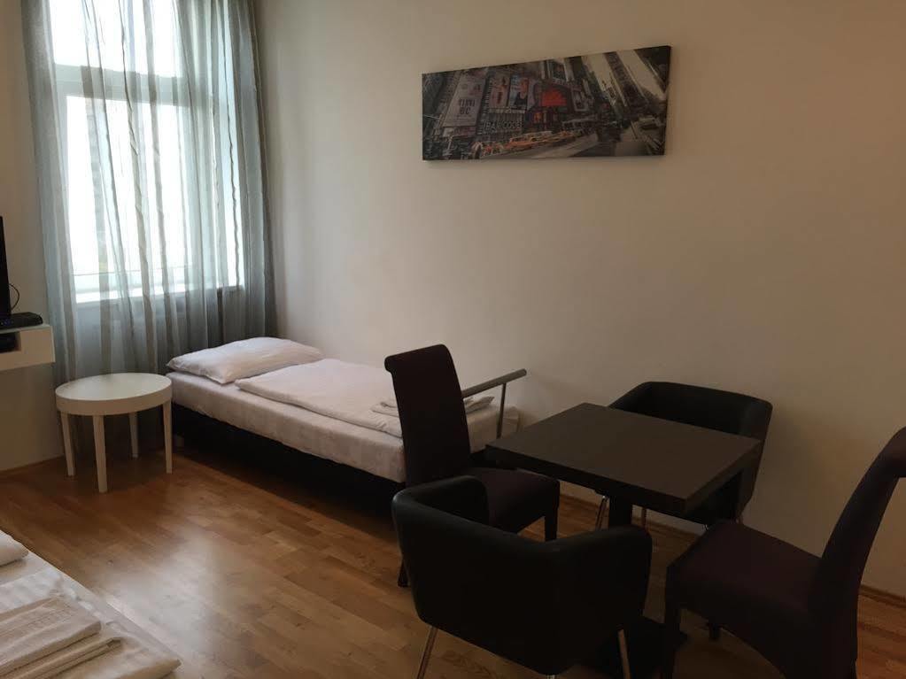 Gardeneden Apartments Wina Bagian luar foto
