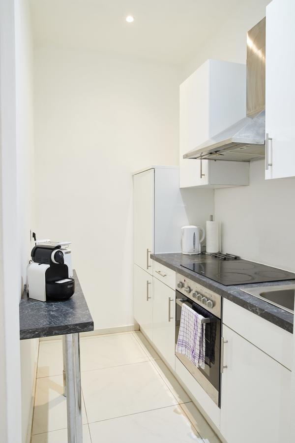 Gardeneden Apartments Wina Bagian luar foto