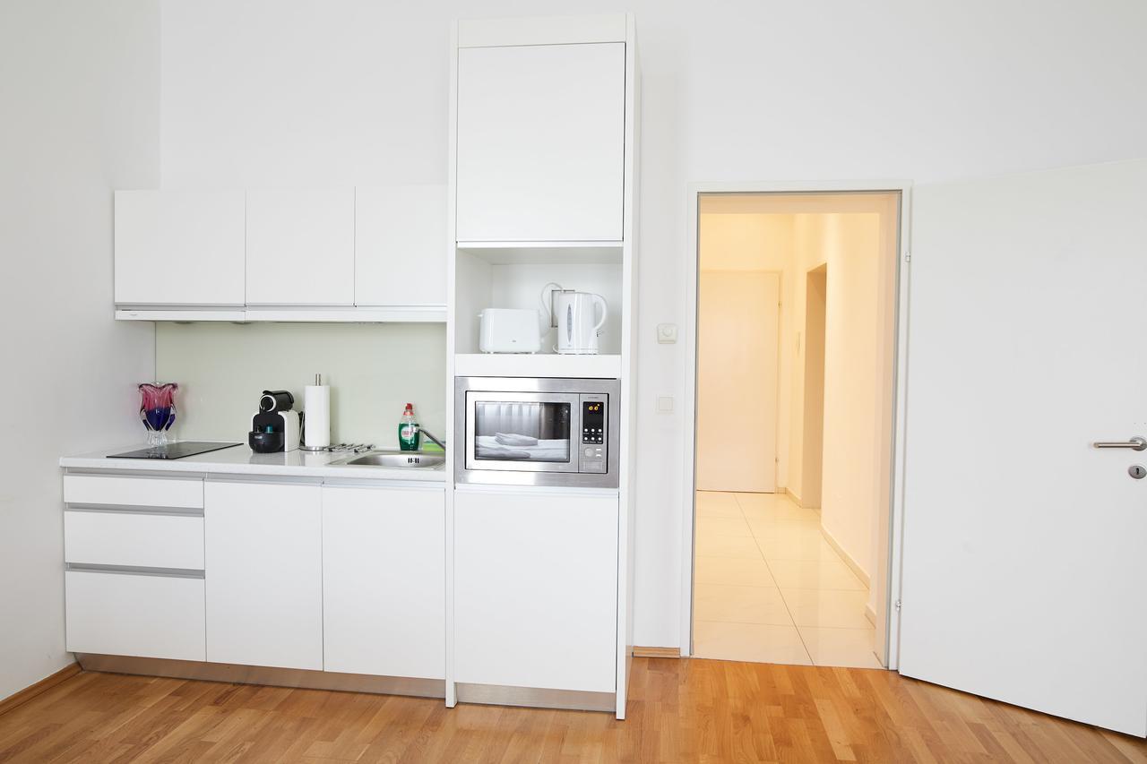 Gardeneden Apartments Wina Bagian luar foto