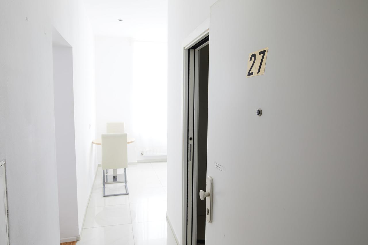 Gardeneden Apartments Wina Bagian luar foto