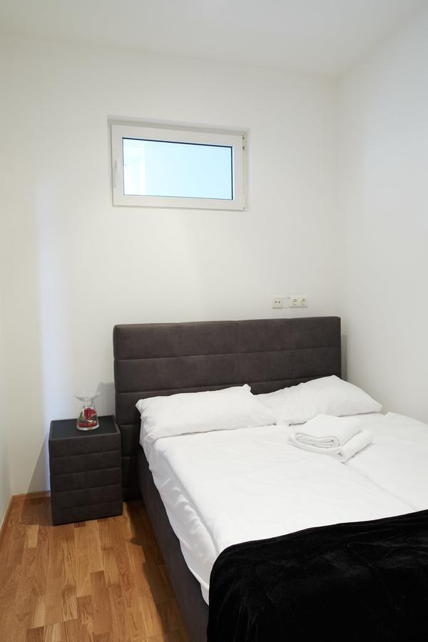 Gardeneden Apartments Wina Bagian luar foto