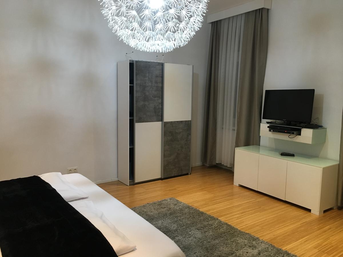 Gardeneden Apartments Wina Bagian luar foto