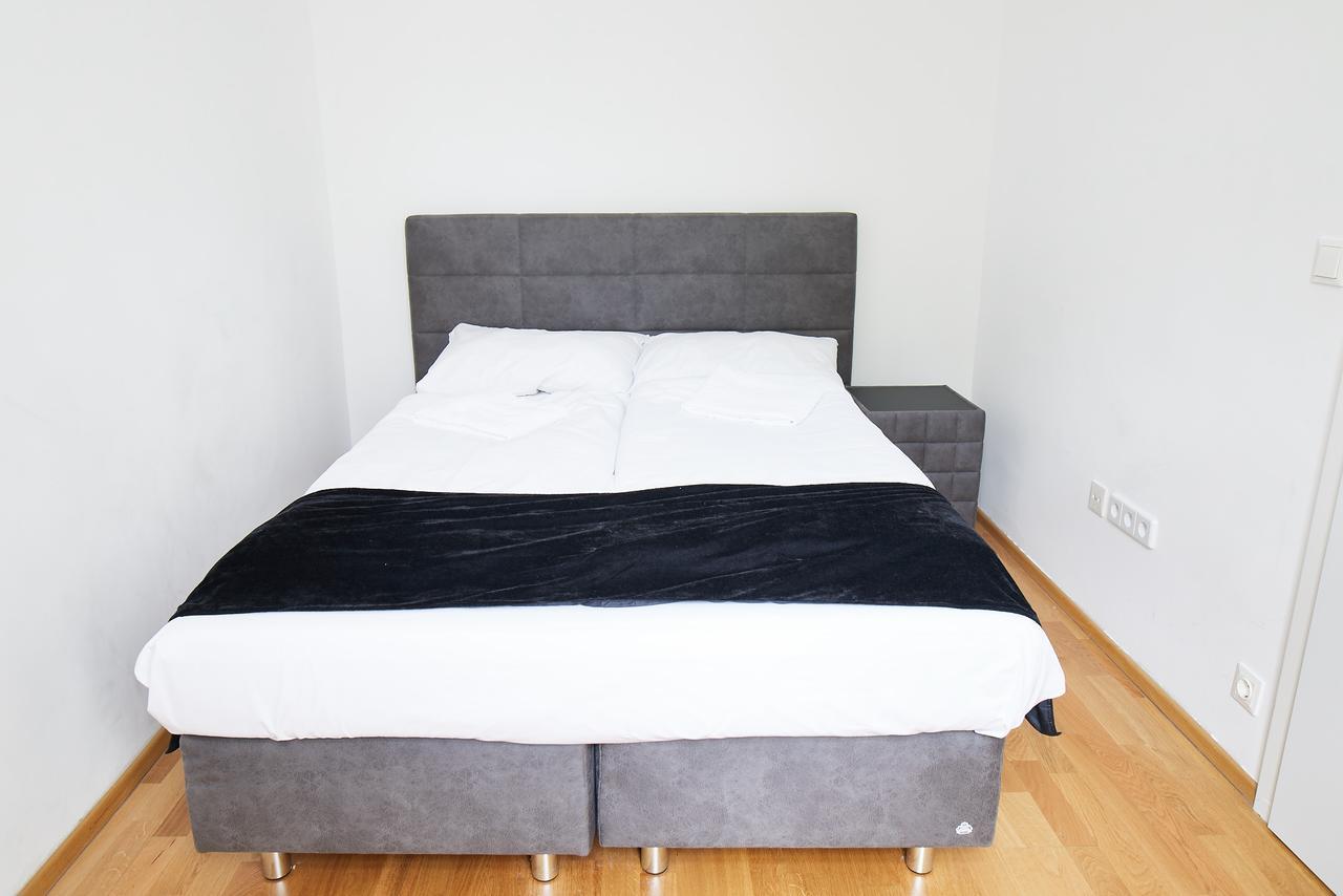 Gardeneden Apartments Wina Bagian luar foto