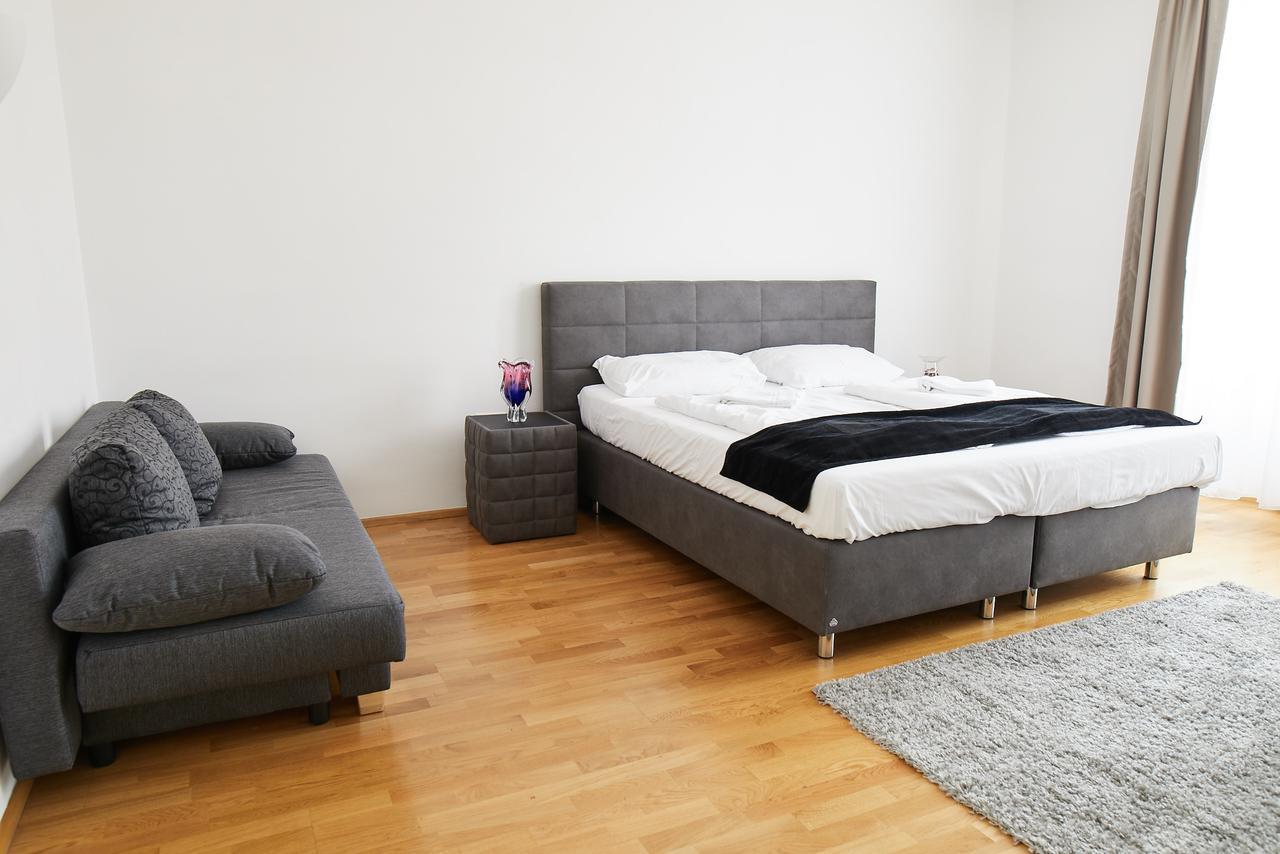 Gardeneden Apartments Wina Bagian luar foto