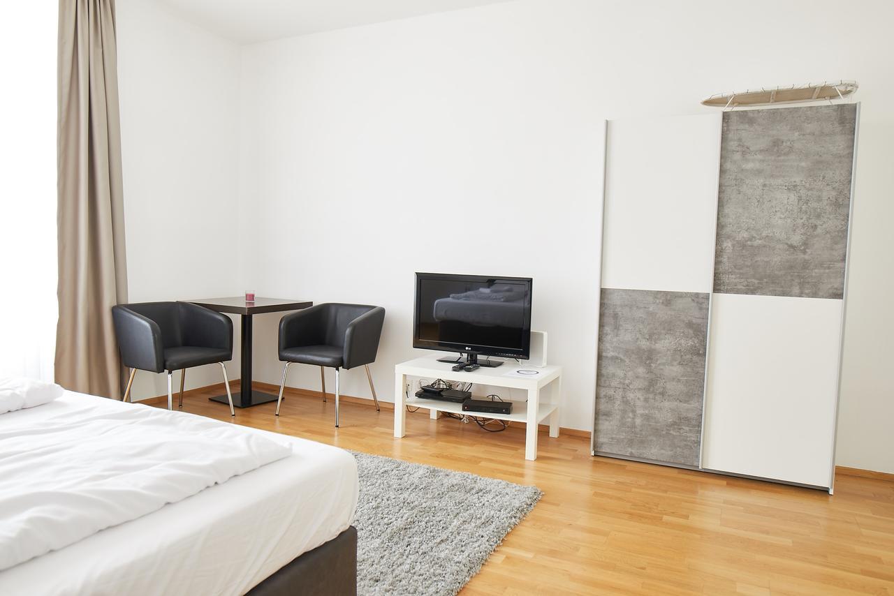 Gardeneden Apartments Wina Bagian luar foto