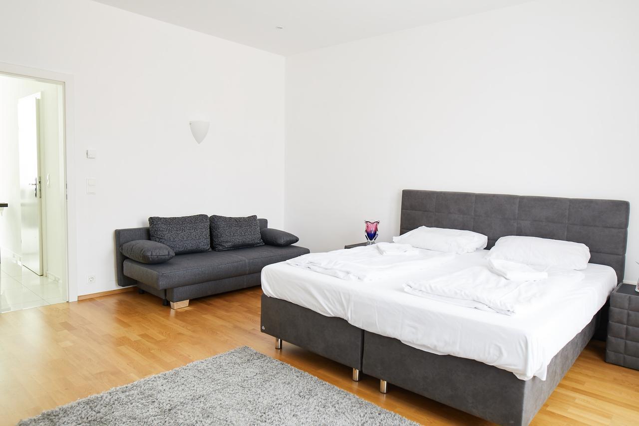 Gardeneden Apartments Wina Bagian luar foto