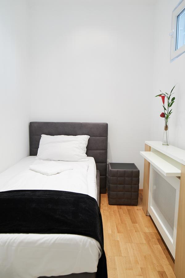 Gardeneden Apartments Wina Bagian luar foto